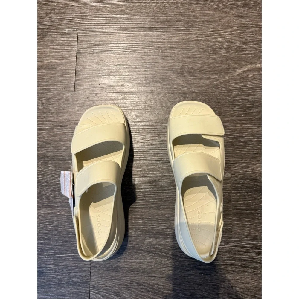 Crocs Skyline Sandal Beige LightWeight Adult Women's Size 11 NEW W/ Tags