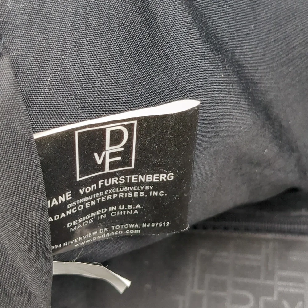 Diane Von Furstenberg black off