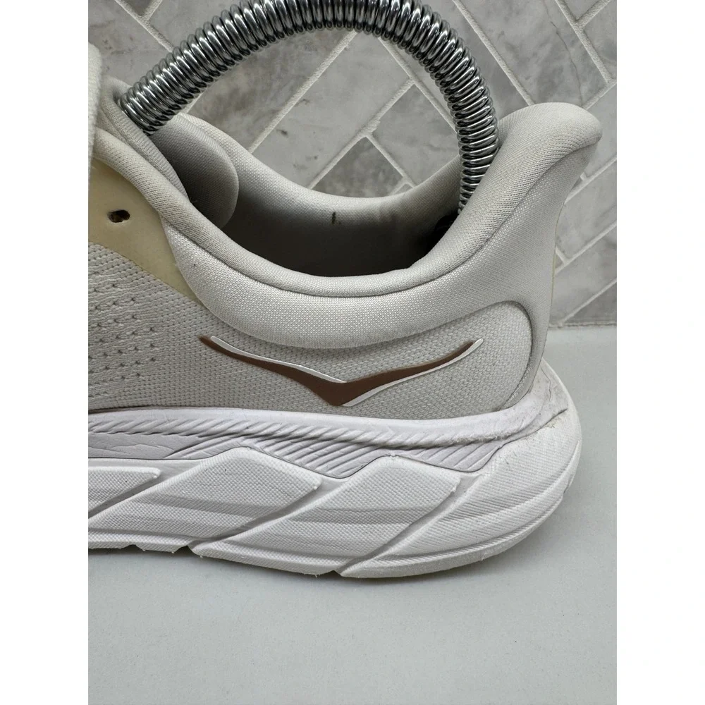 Hoka One One hoka one
