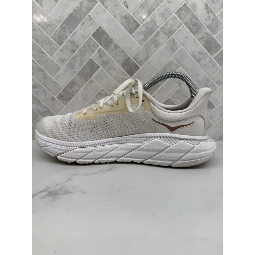 Hoka One One hoka one