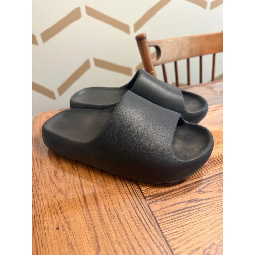 Unbranded Cloud Sandals Women Size 8 Black Chunky Platform EVA Foam Slides