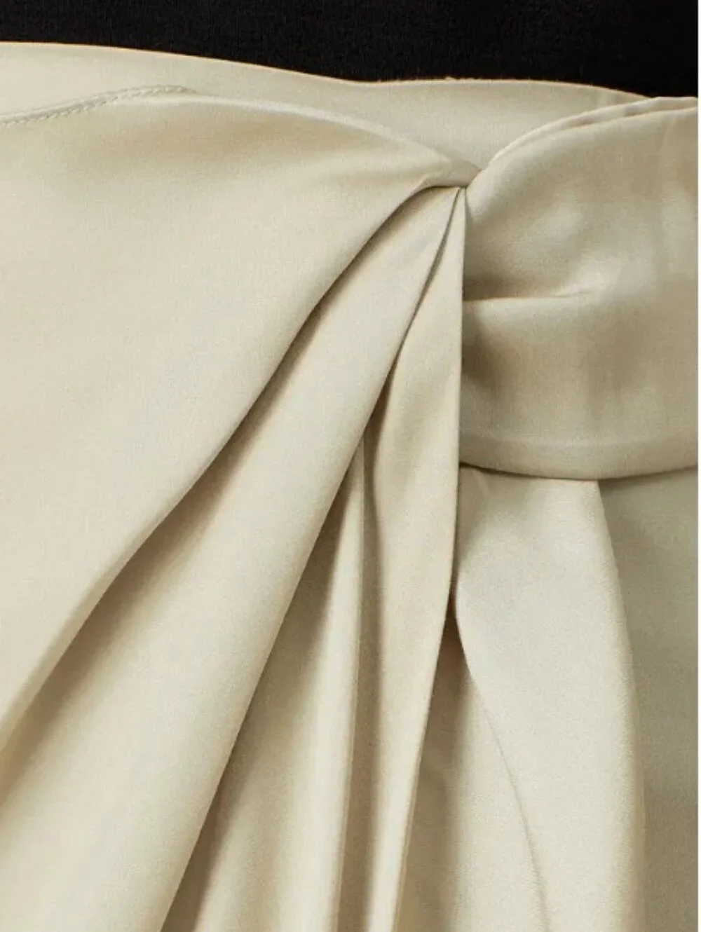 Club Monaco refined cream