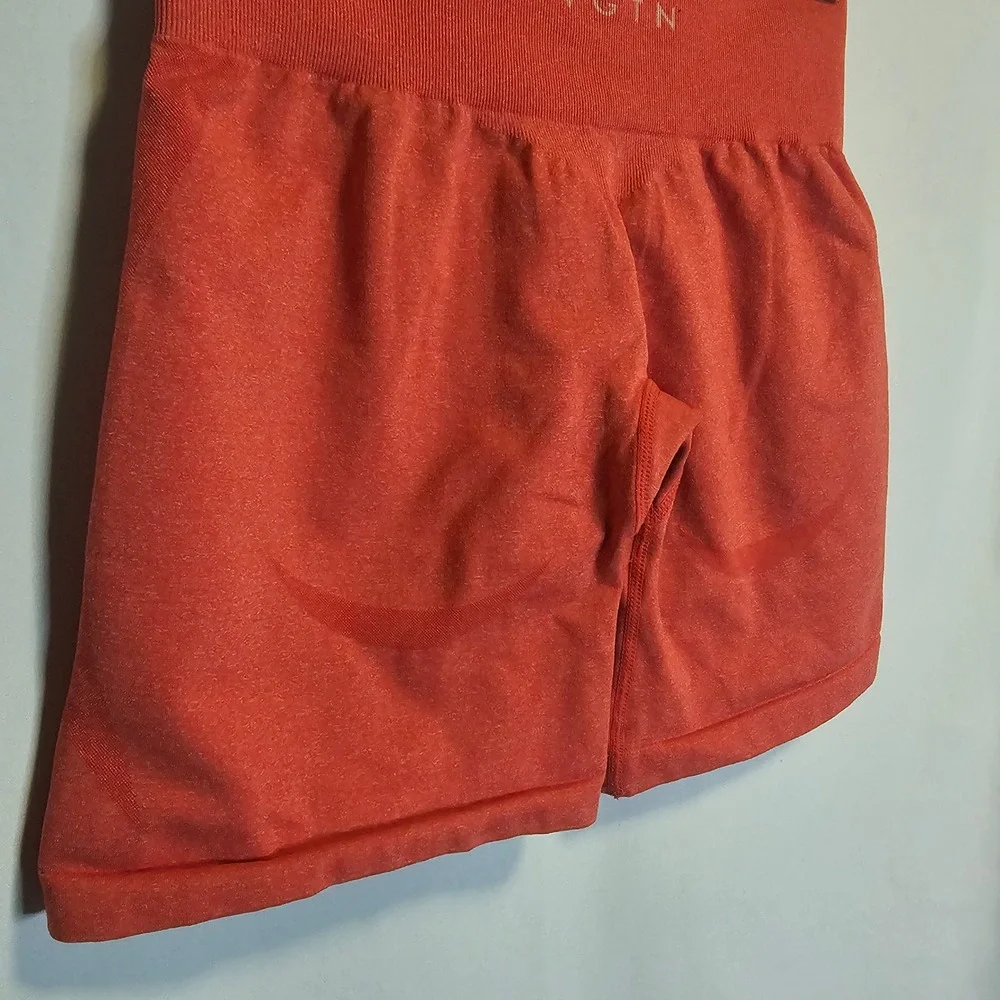 NVGTN Seamless Coral Ribbed‎ High Waist Workout Shorts Size S
