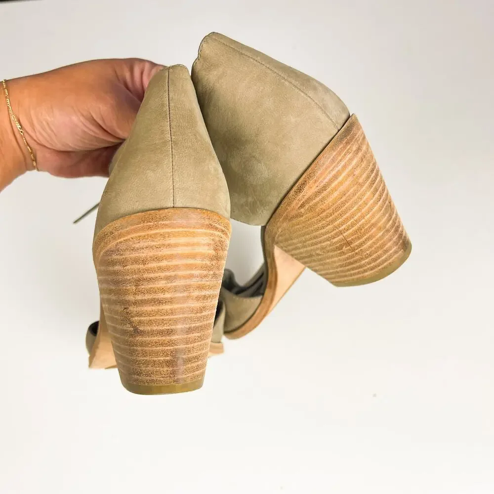 Eileen Fisher Ann Ankle Tie Leather Chunky 3” Heel Sandals Gray Beige - 7.5