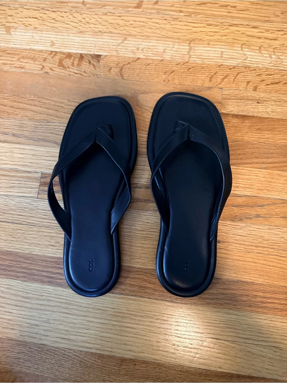COS Black Leather Flip-Flop Sandals