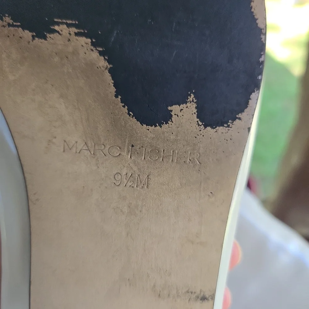 Marc Fisher smoking finish