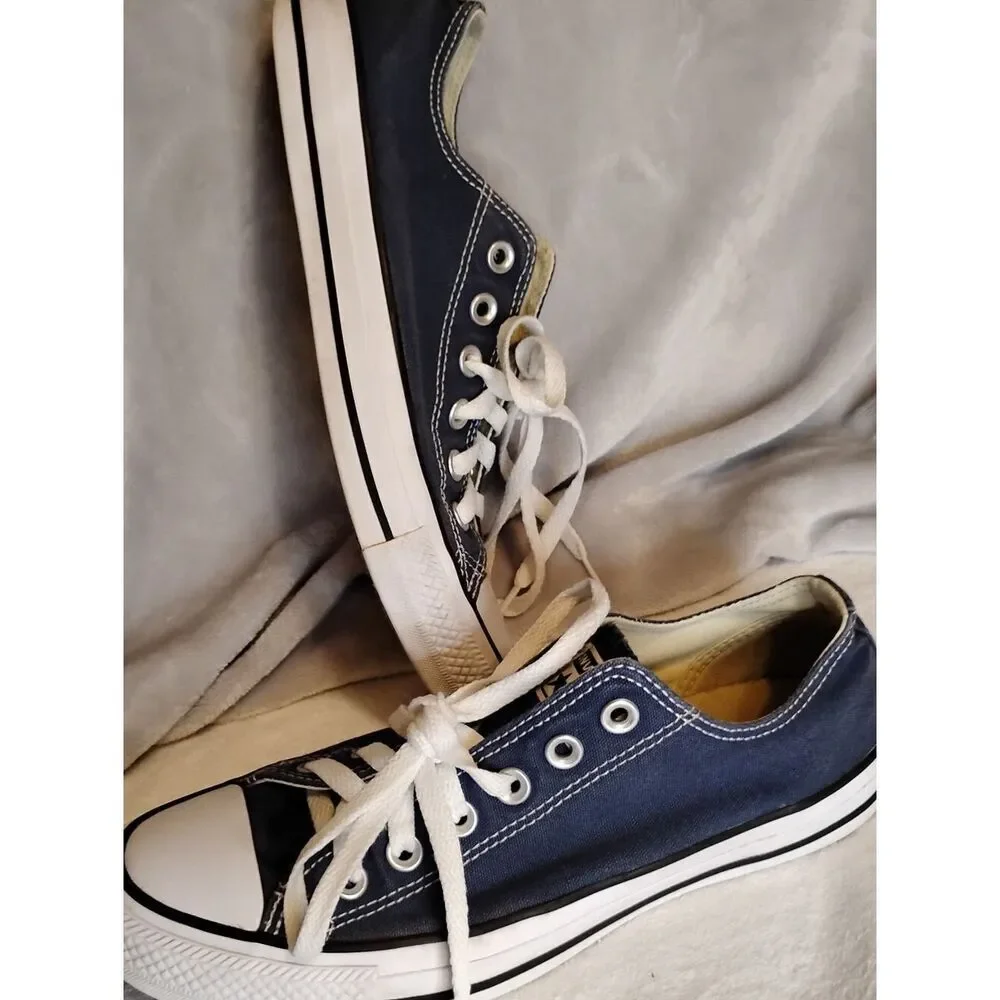 Converse All Stars size discolored