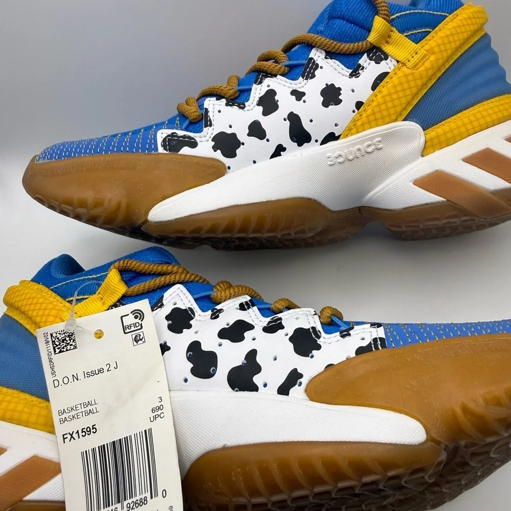 adidas no sneakers addition