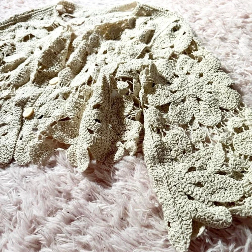 Whimsical Cottage Core Open Knit Floral Boho Indie Cardigan Womens OS Minimalist