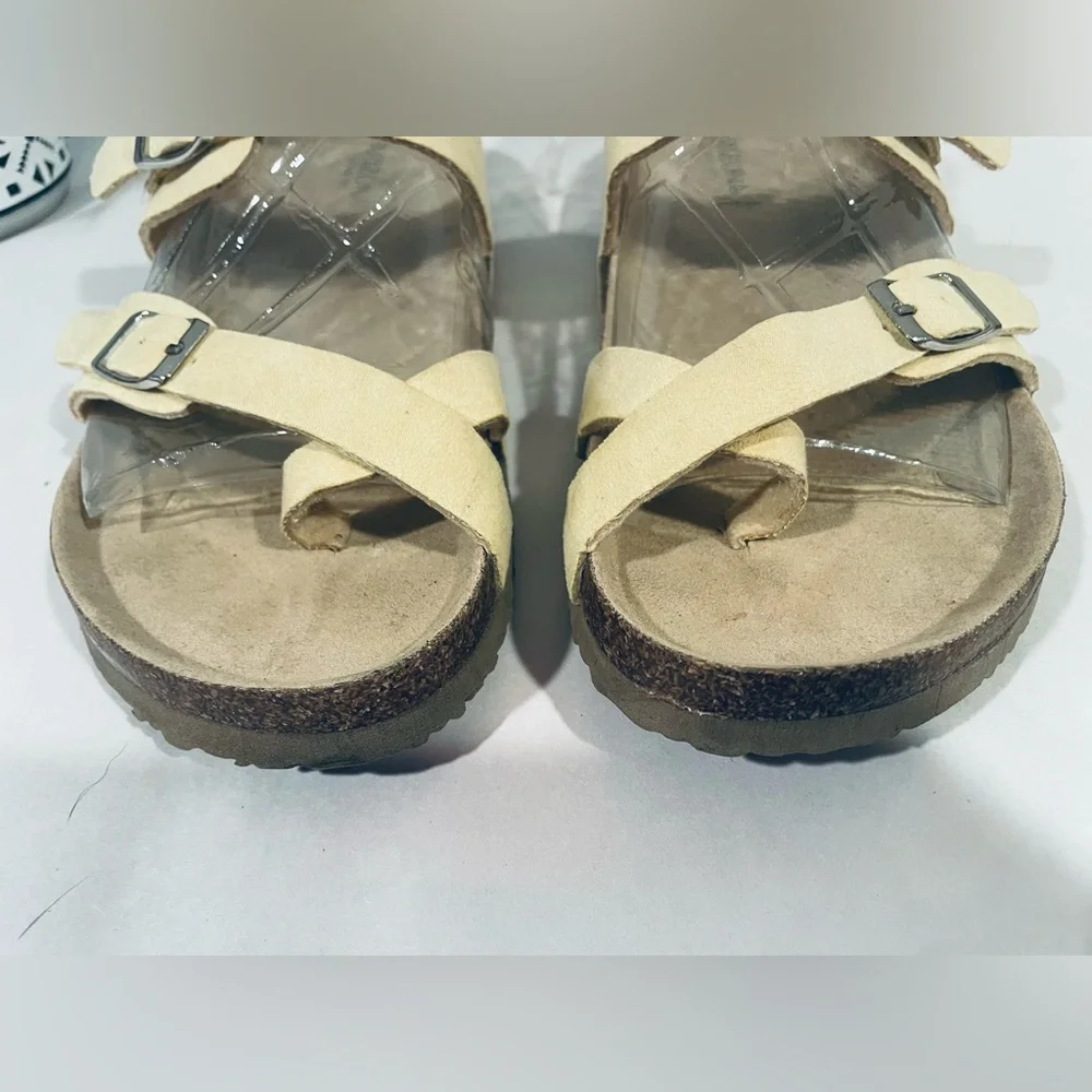☀️2/$20 Arizona “Fairhaven” Butter Yellow Vegan Leather Cork Sole Sandals |  EUC