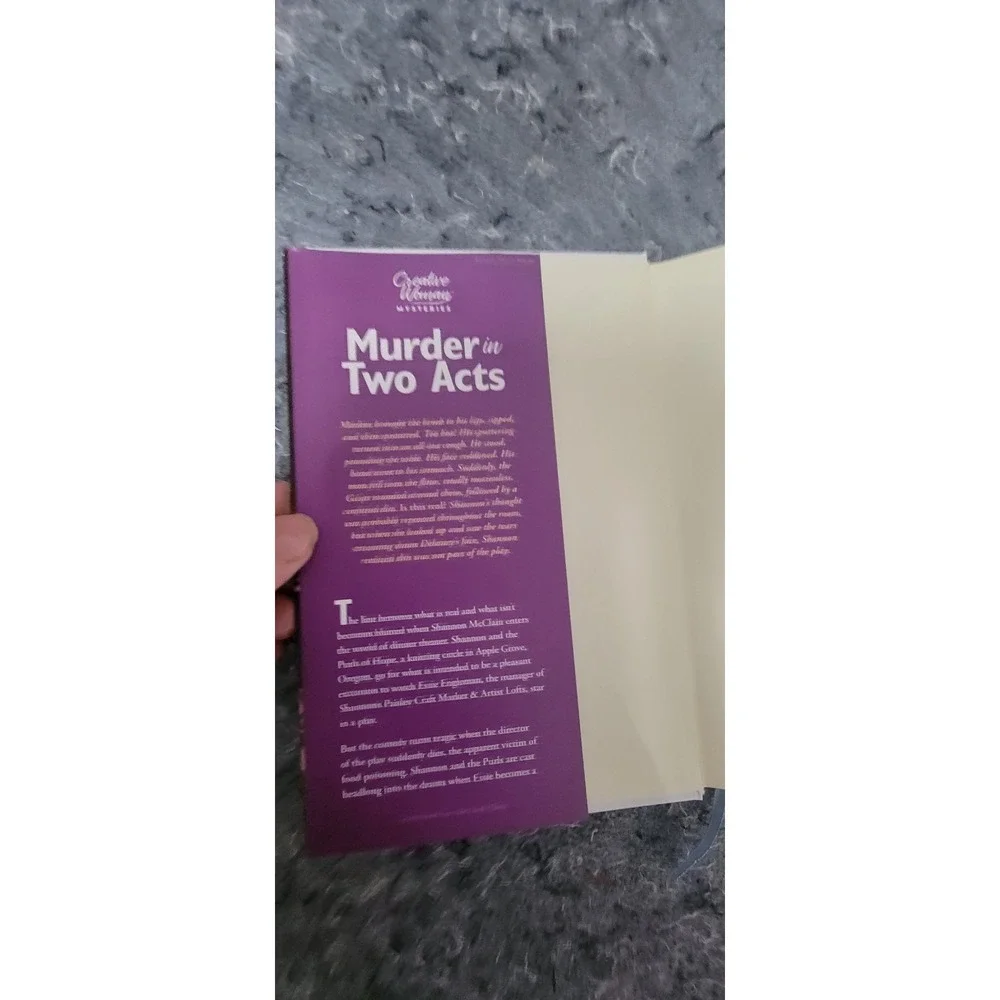 Murder in Two Acts by‎ Christy Barritt Annie's Creative Woman Mysteries HB DJ