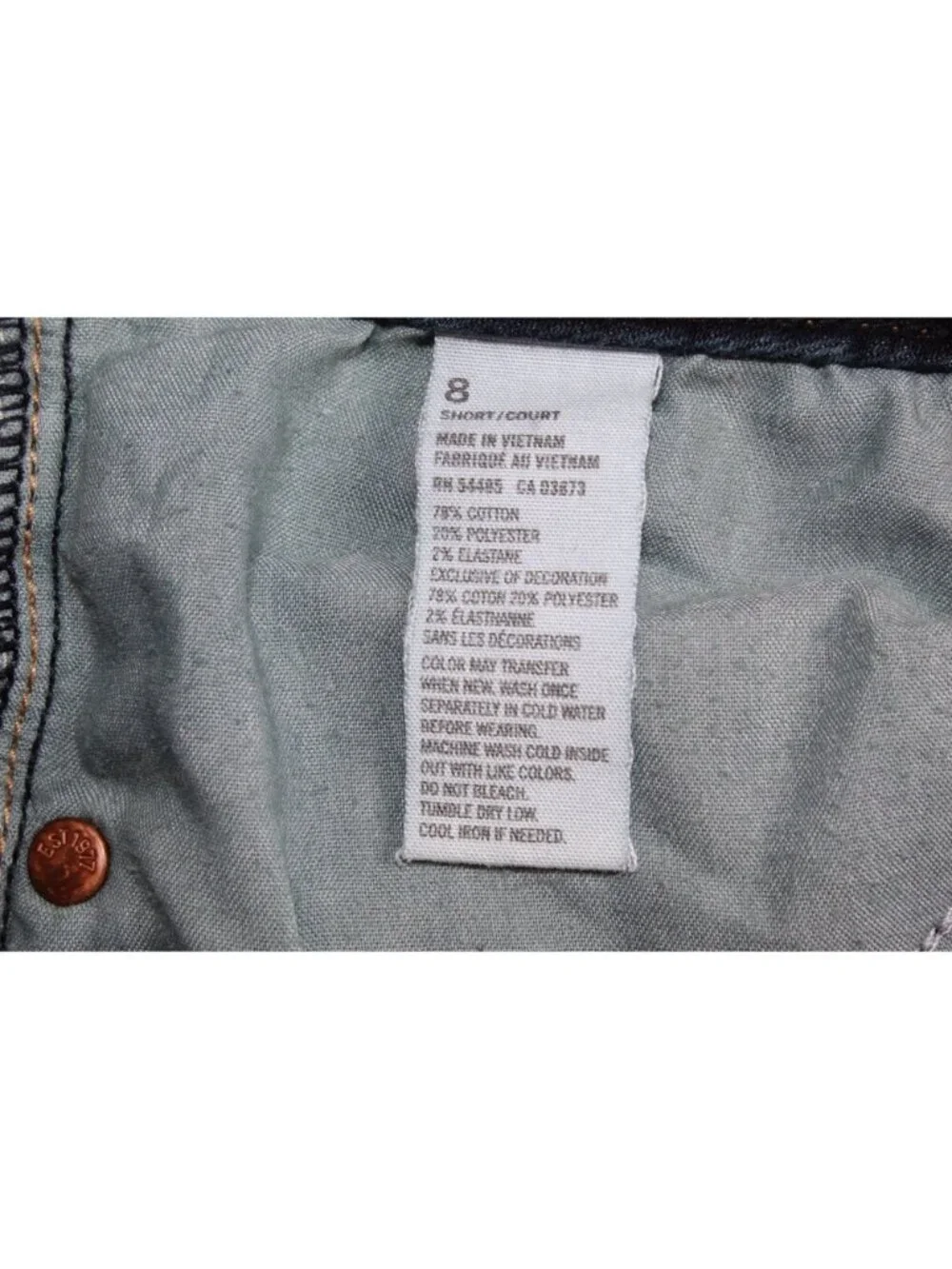 American Eagle Outfitters excellent pre