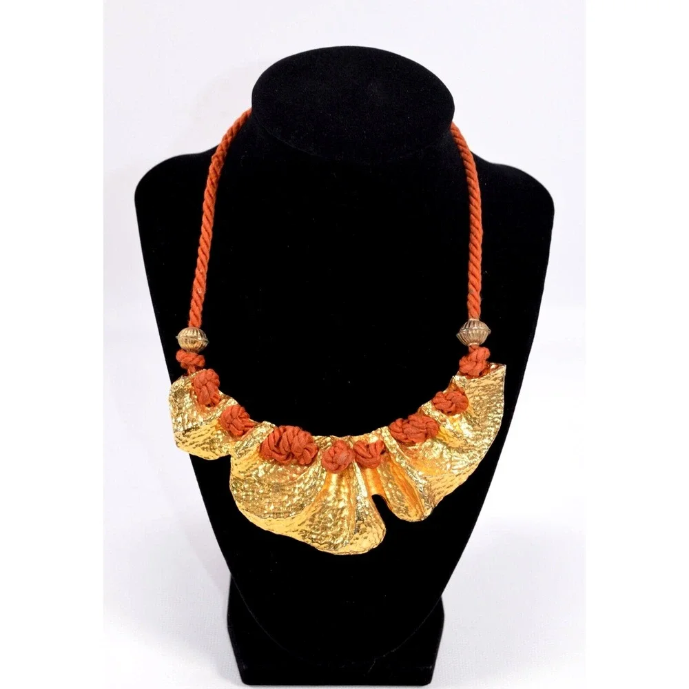 Gold Tone Cast Metal Wavy Bib Necklace W/ Cord‎ Heavy Chunky 15.5