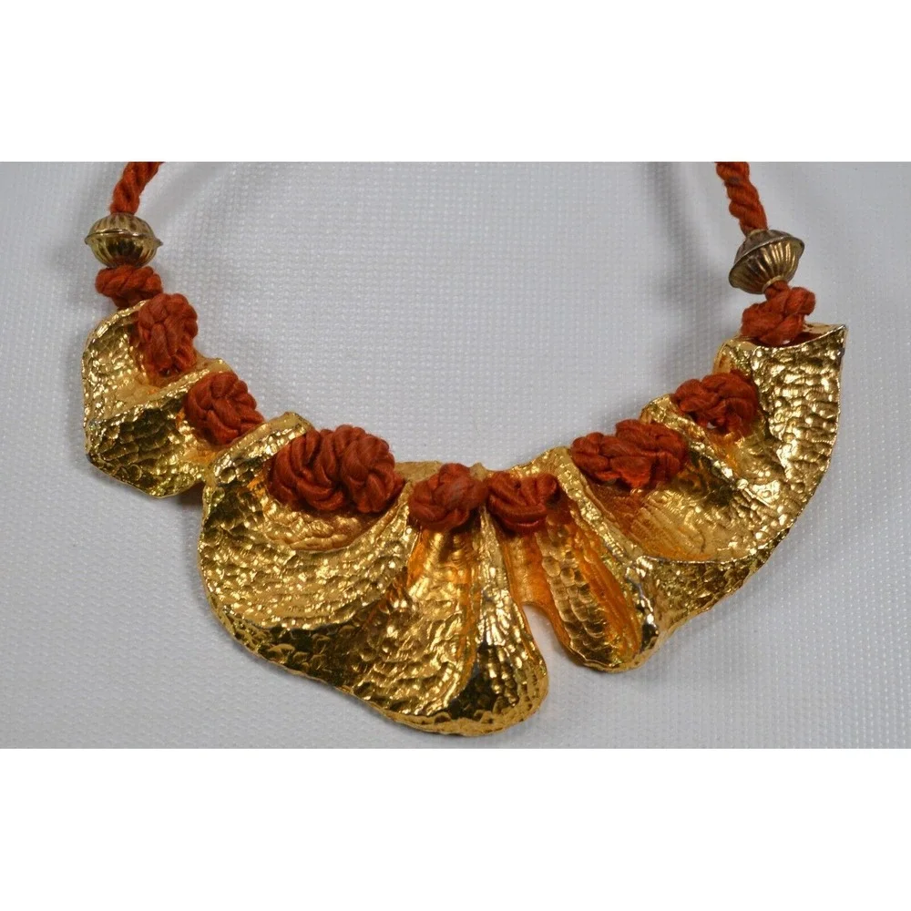 Gold Tone Cast Metal Wavy Bib Necklace W/ Cord‎ Heavy Chunky 15.5