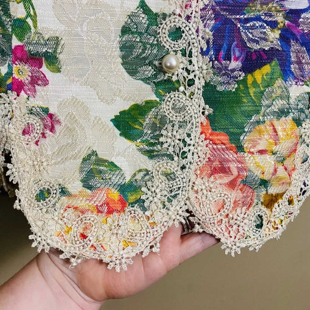 Vintage make statement