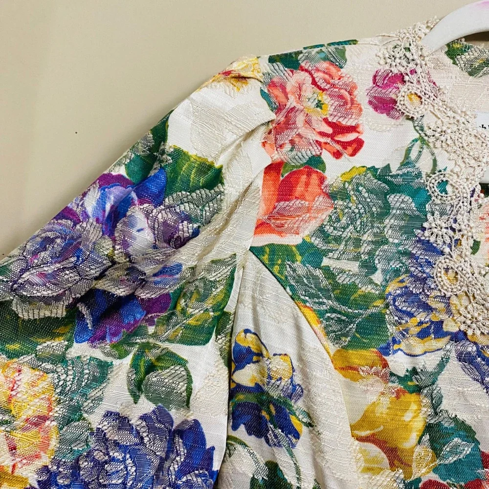 Vintage make statement