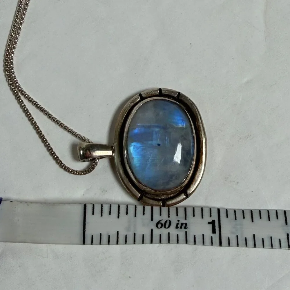 H Rose 925 Sterling Silver Rainbow Moonstone Pendant Necklace 22