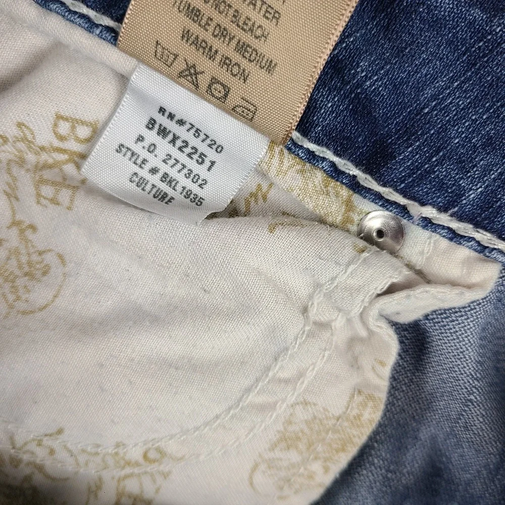 Buckle denim jeans