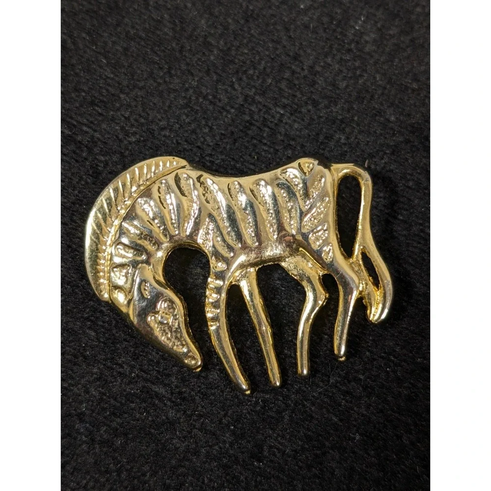 Vintage Gold Tone Zebra Brooch‎ Pin African Tribal Safari