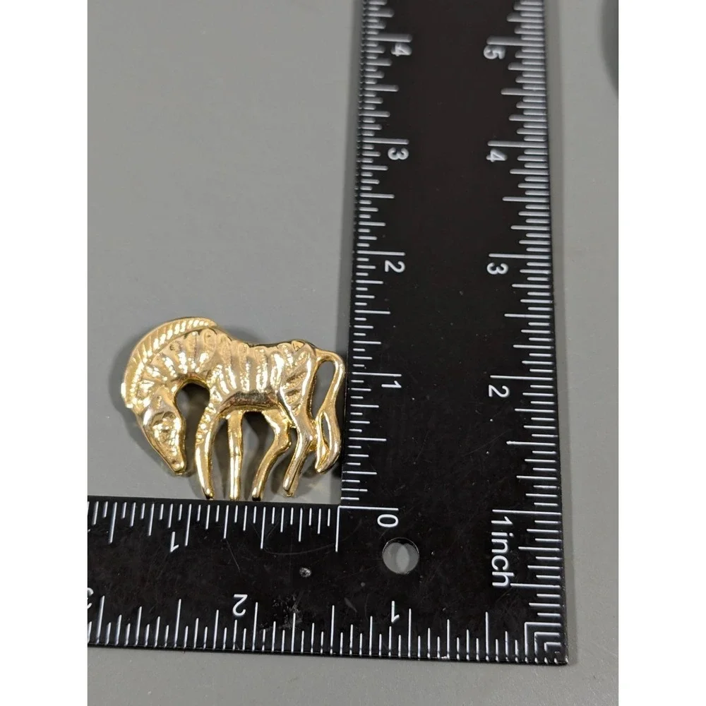 Vintage Gold Tone Zebra Brooch‎ Pin African Tribal Safari