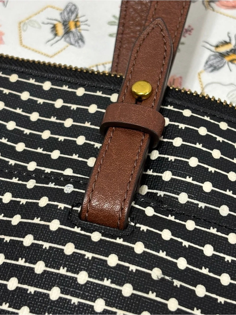 Fossil like sides white