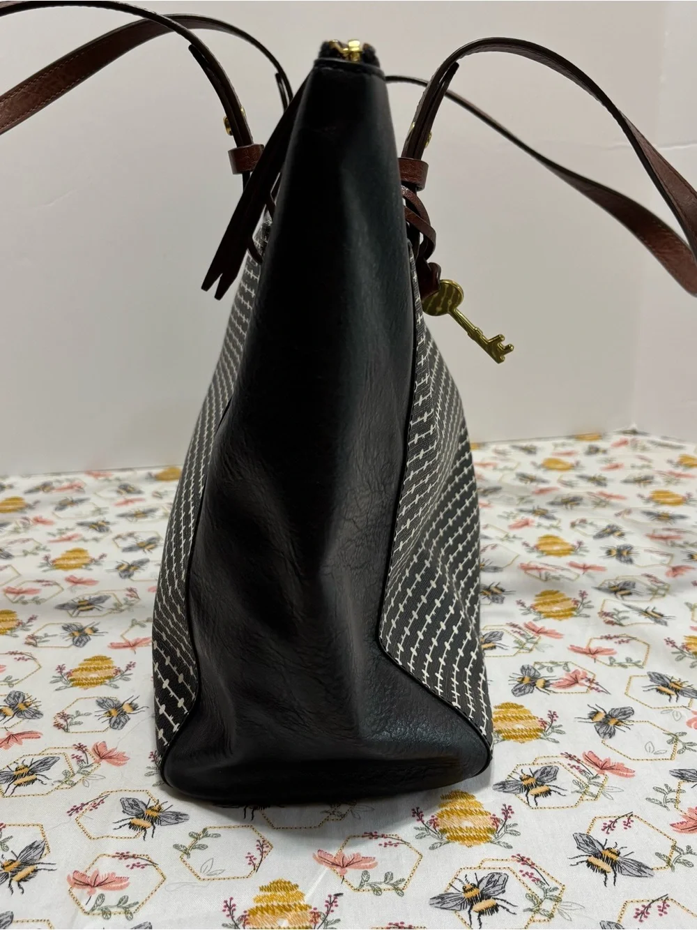 Fossil luxury use brown