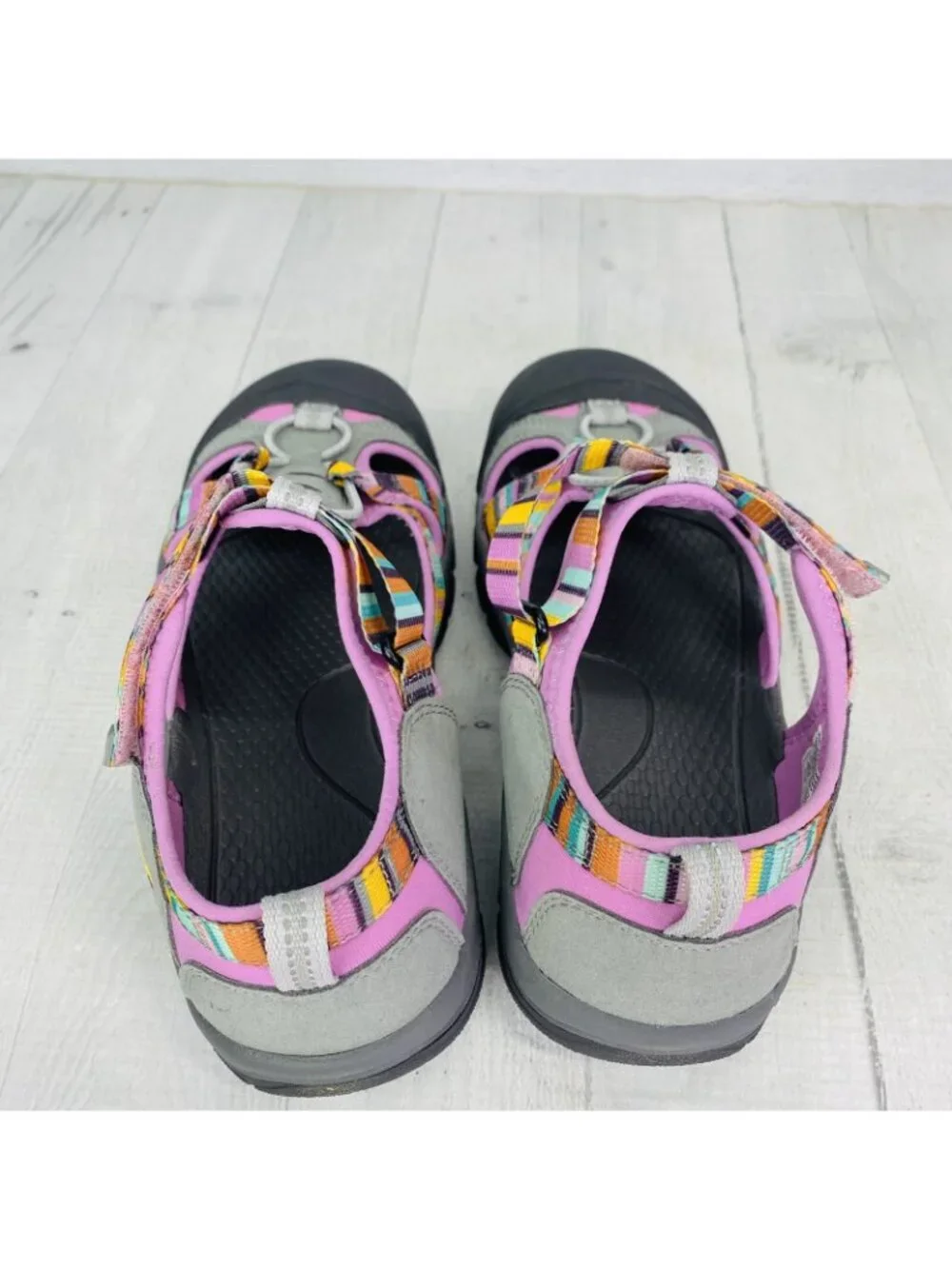Keen Women VENICE Stripe Pink Gray Waterproof Closed Toe Sport Sandals Sz 6 NEW