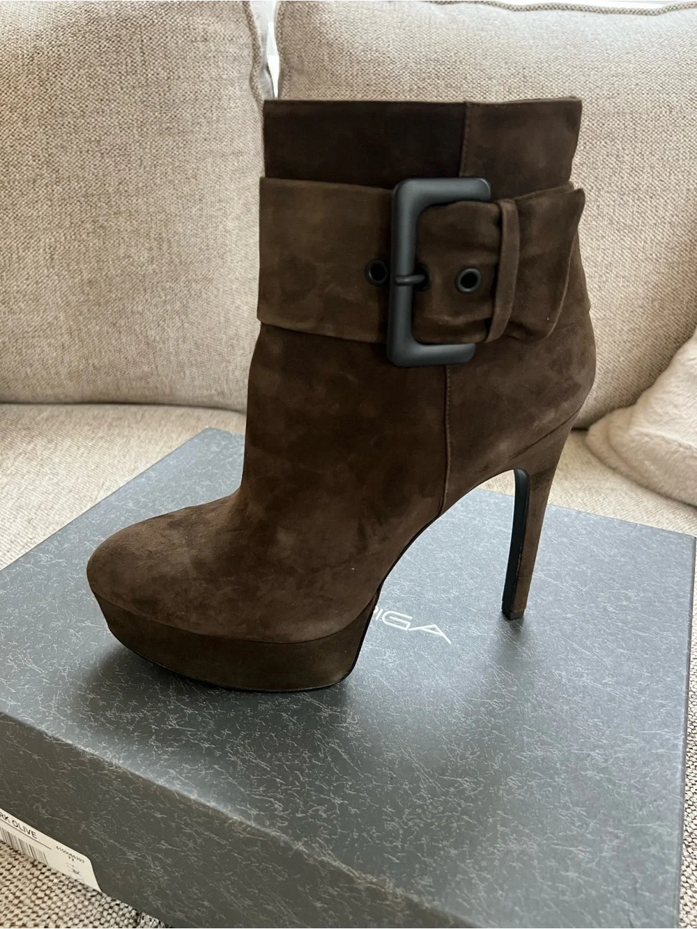 Via Spiga elegant suede