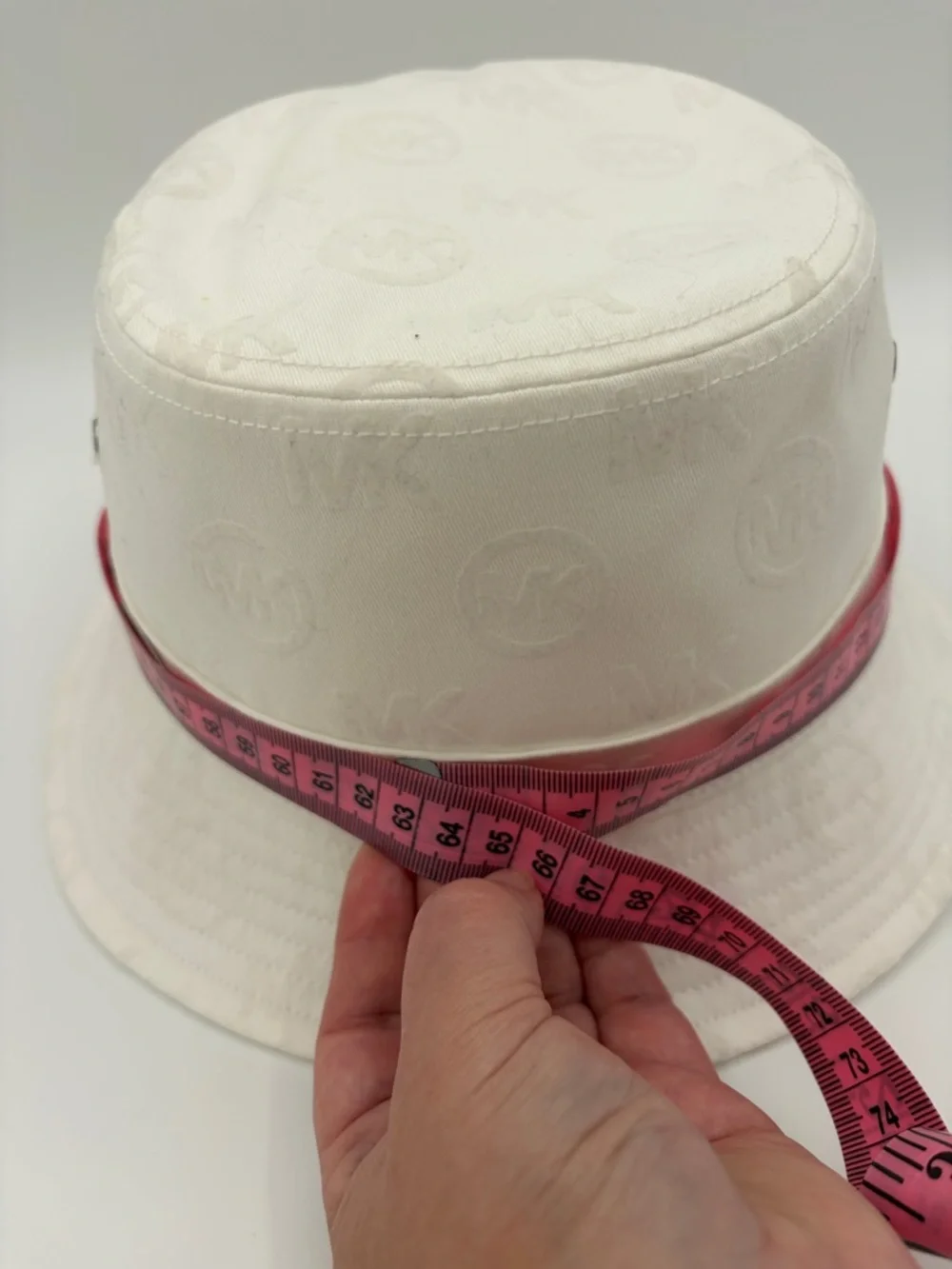 Michael Kors White Bucket Hat NWT Logo Plaque OS Summer Classic🥳🥳❌❌