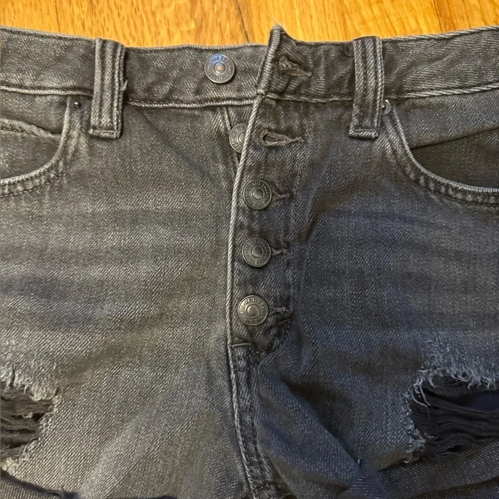 We The Free People Womens Black Button Fly  distressed Shorts 28 (b5