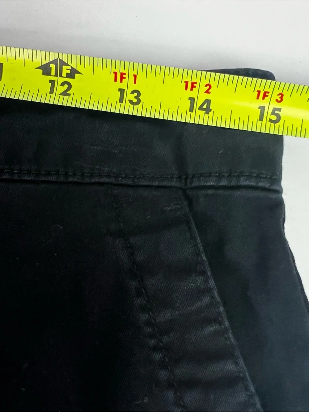 Old Navy Women’s Casual Shorts Sz Medium Lot/2 Green/Black Pockets Back Elastic