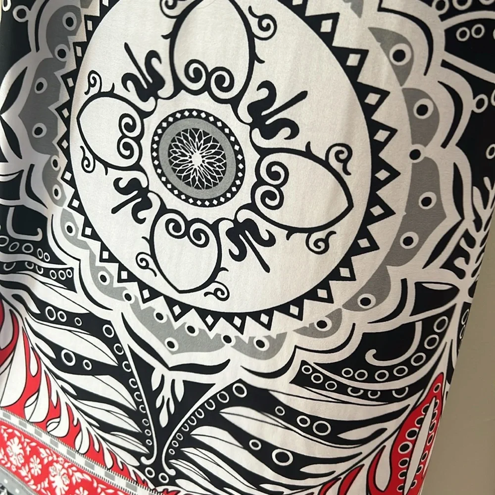 Women's Black and White Patterned Pants Medium