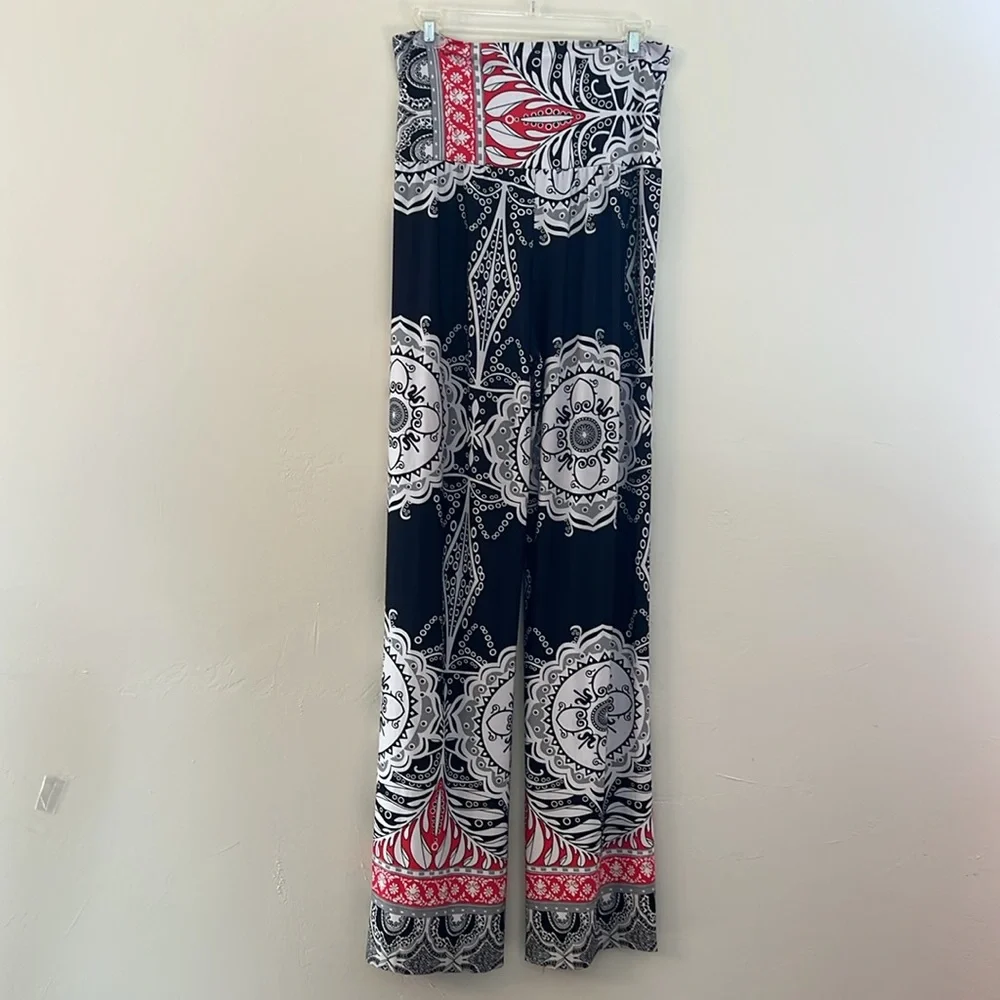 Women's Black and White Patterned Pants Medium