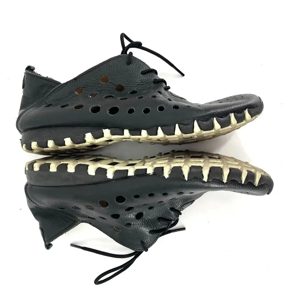 Litfoot women black