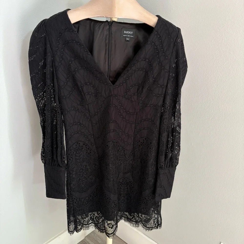 Bardot chic black