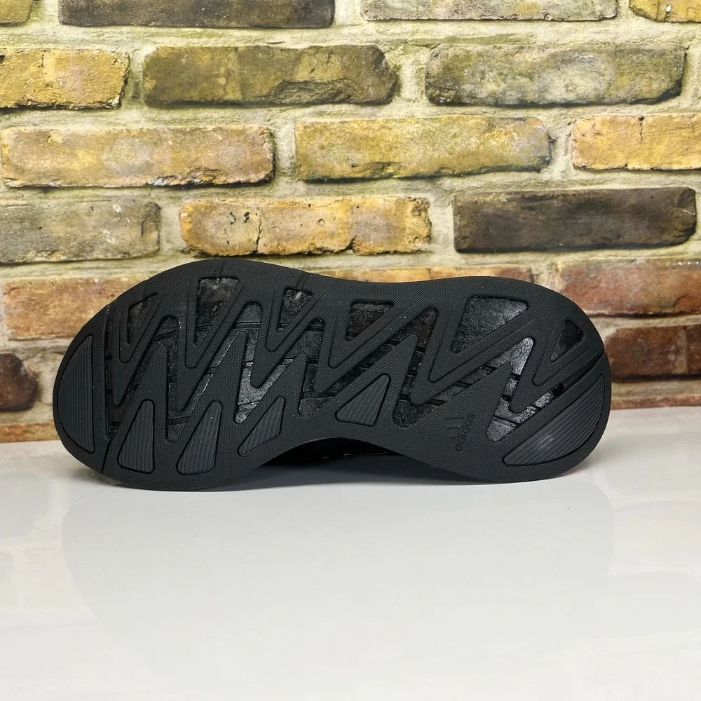 adidas tennis running closure