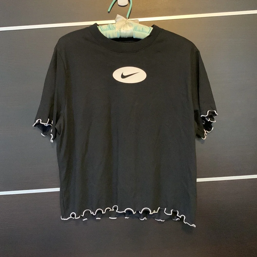 Nike tee shirt