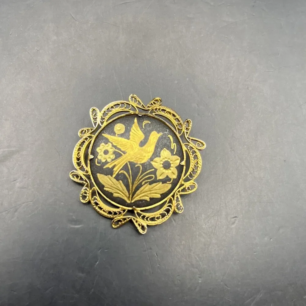 Vintage Damascene Bird Brooch Pin Filigree Border Gold Tone Floral Round