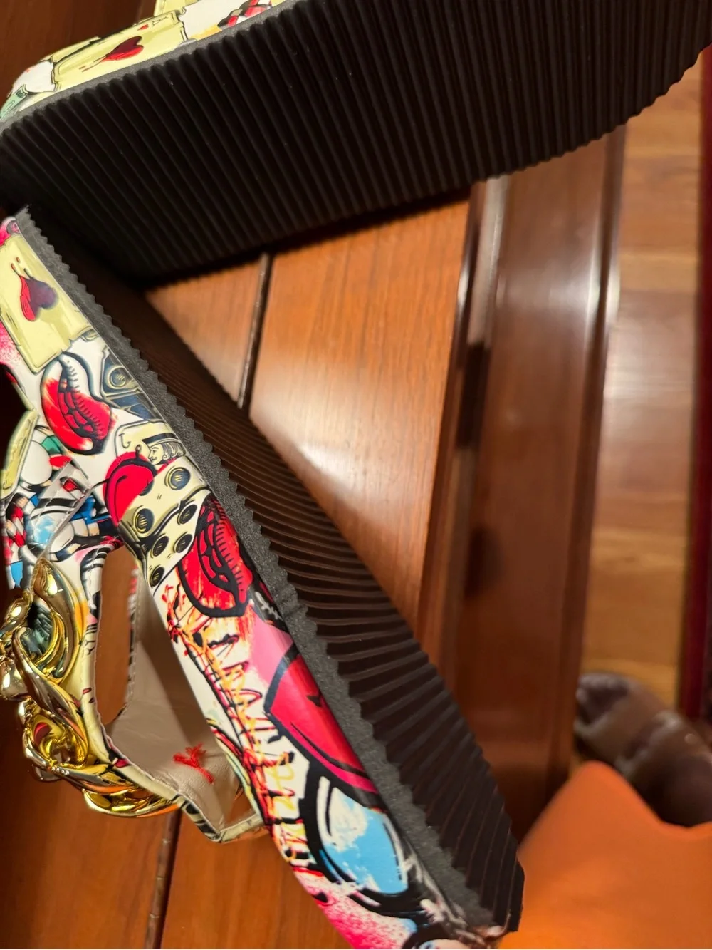 Gold-Chain Graphic Print Slide Sandals - Multicolor