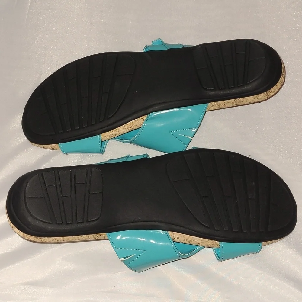 N/A slides sandals