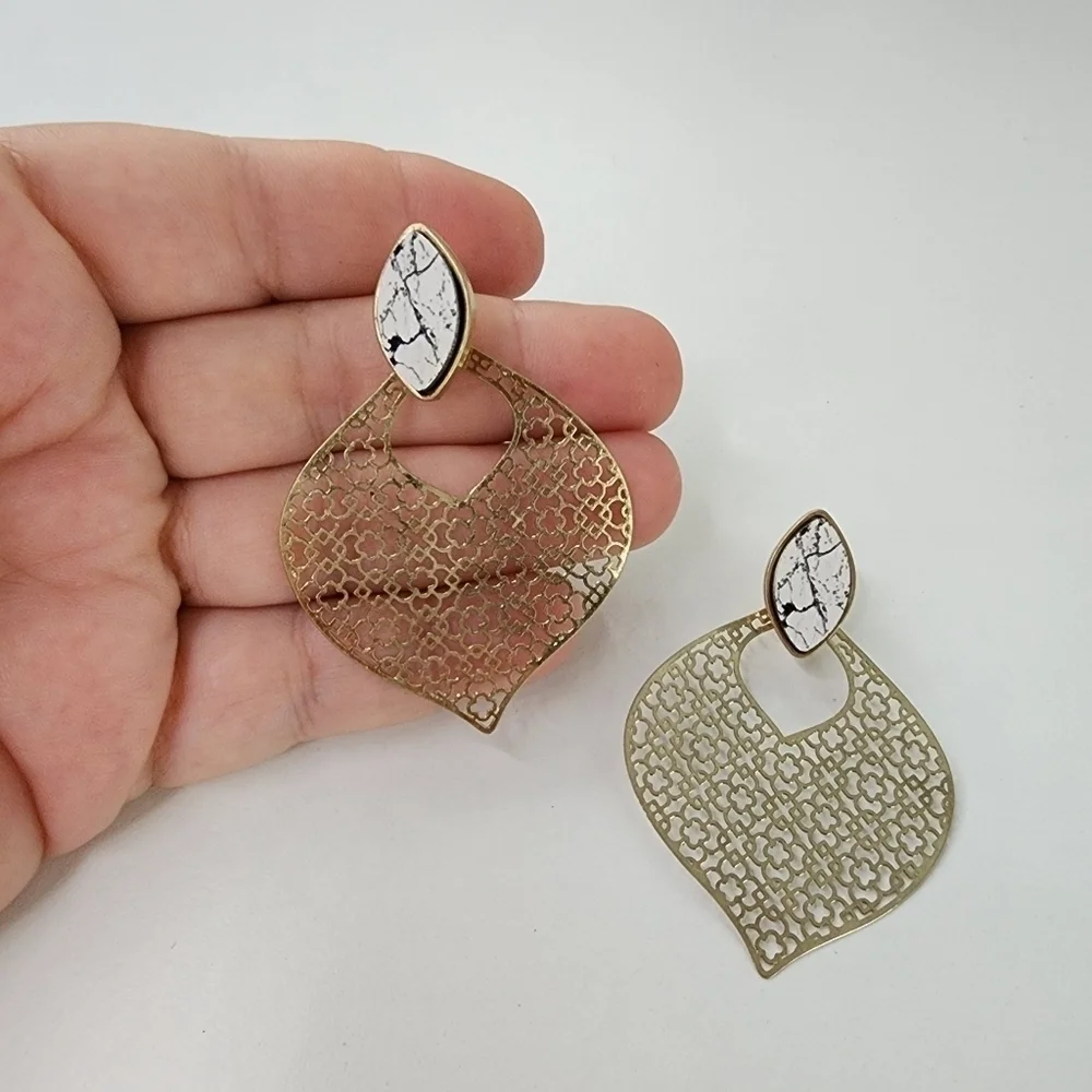 NWT White Howlite Wood Golden Teardrop Filigree Metal Earrings