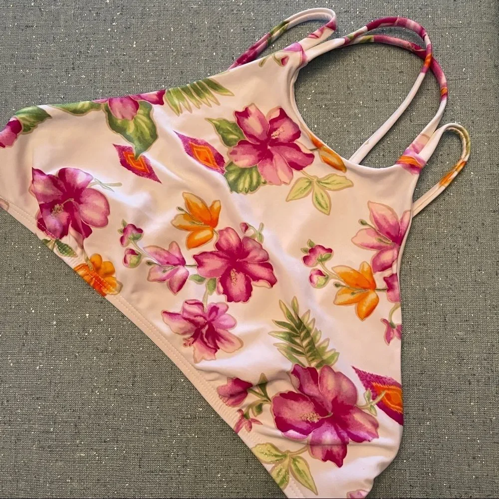 Frankies Bikinis good loved pre