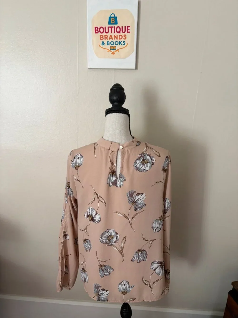 Monteau Floral Keyhole Blouse – Women's Medium NWT