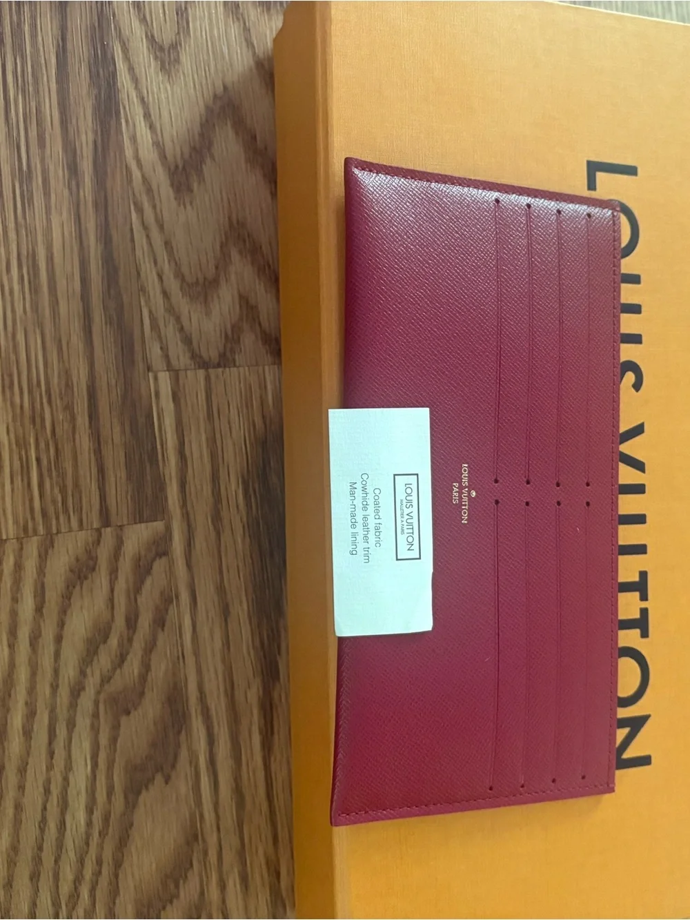 Louis Vuitton feel free