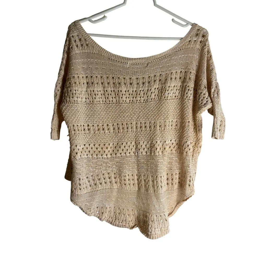 Decree textured airy
