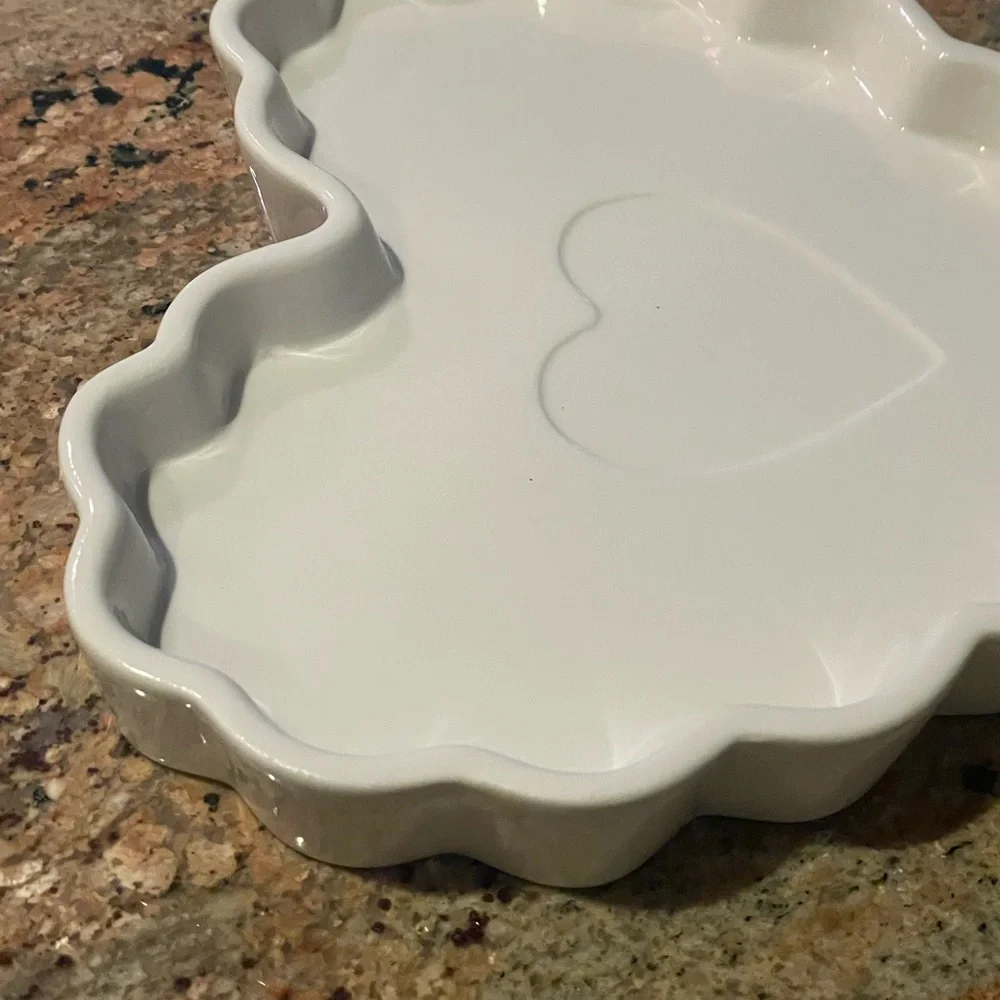 White Scalloped Ceramic Heart Tray - Bullseye's Playground