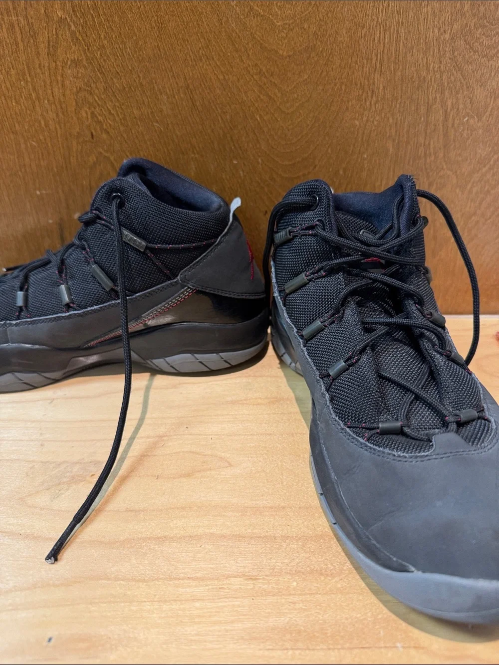 Jordan Kids Black and Red Low-Top Sneakers