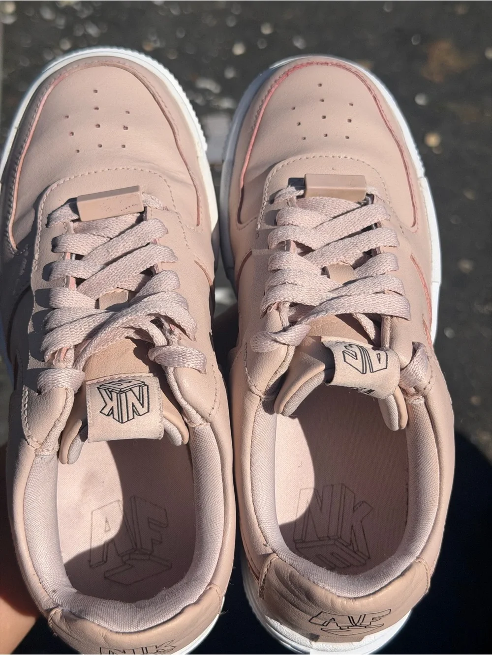 Nike low top