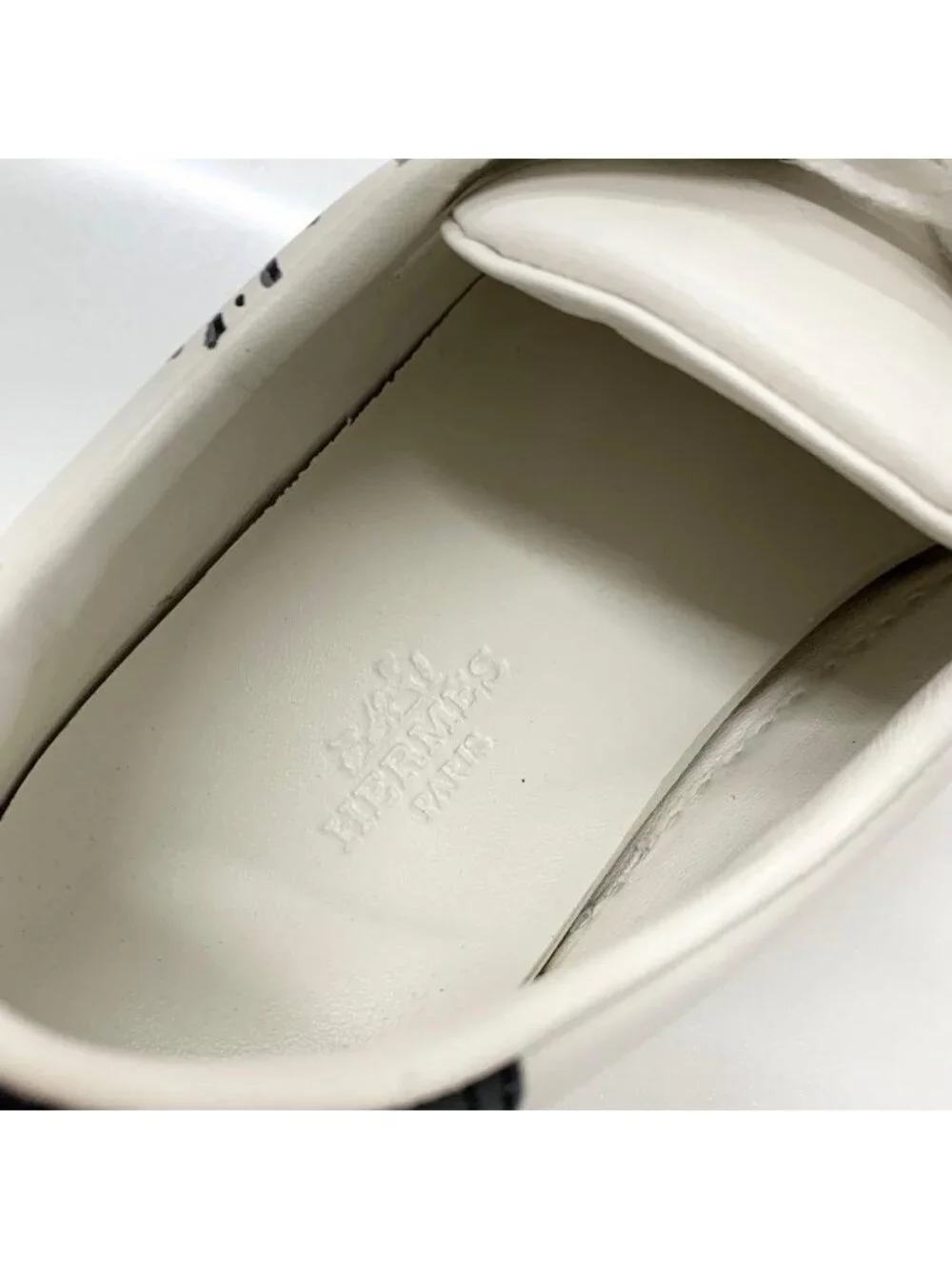 Hermes brand size