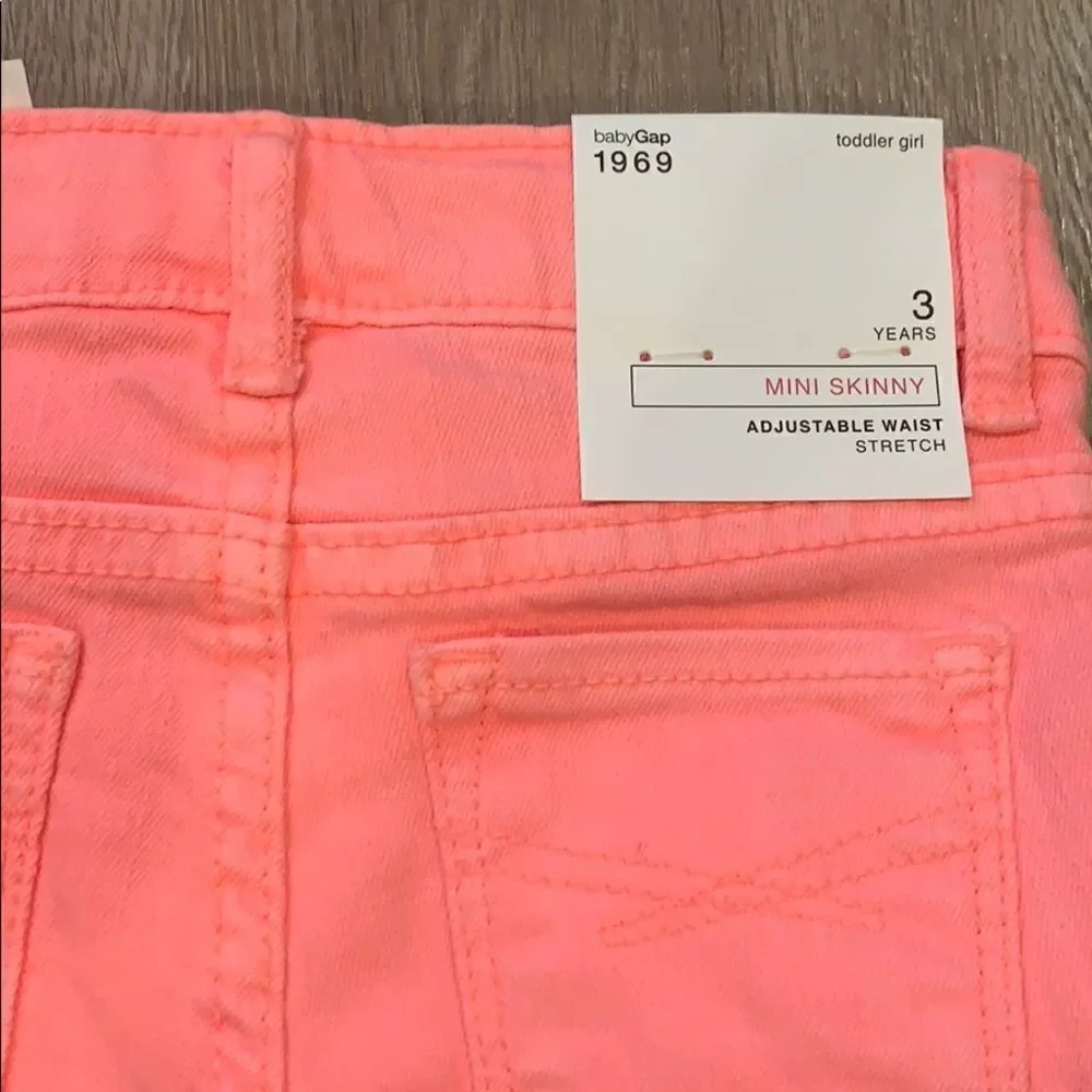 GAP adjustable waist